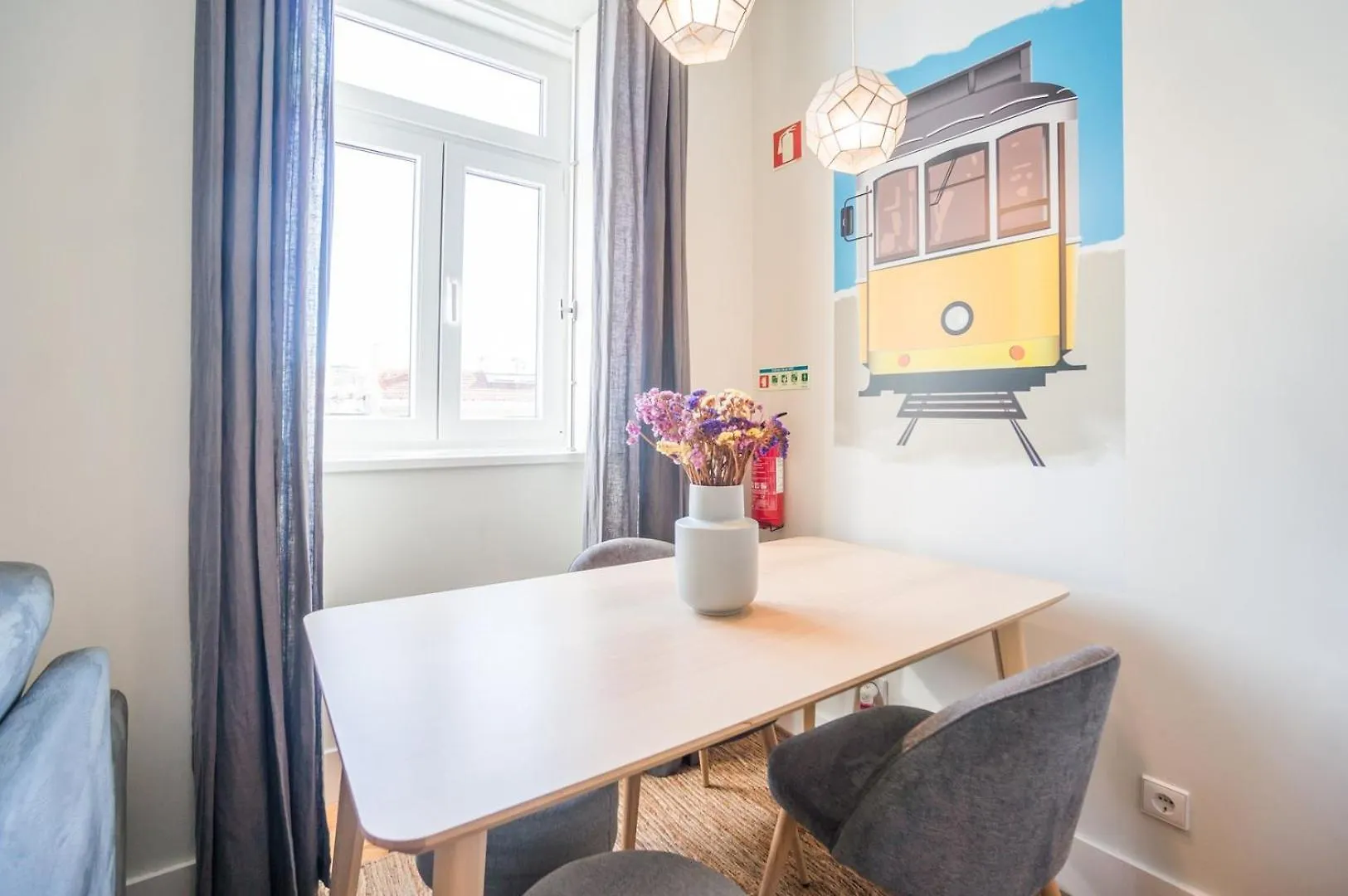 Guestready - Chic And Vibrant Stay Near Anjos Lisboa 0*,  Portugal